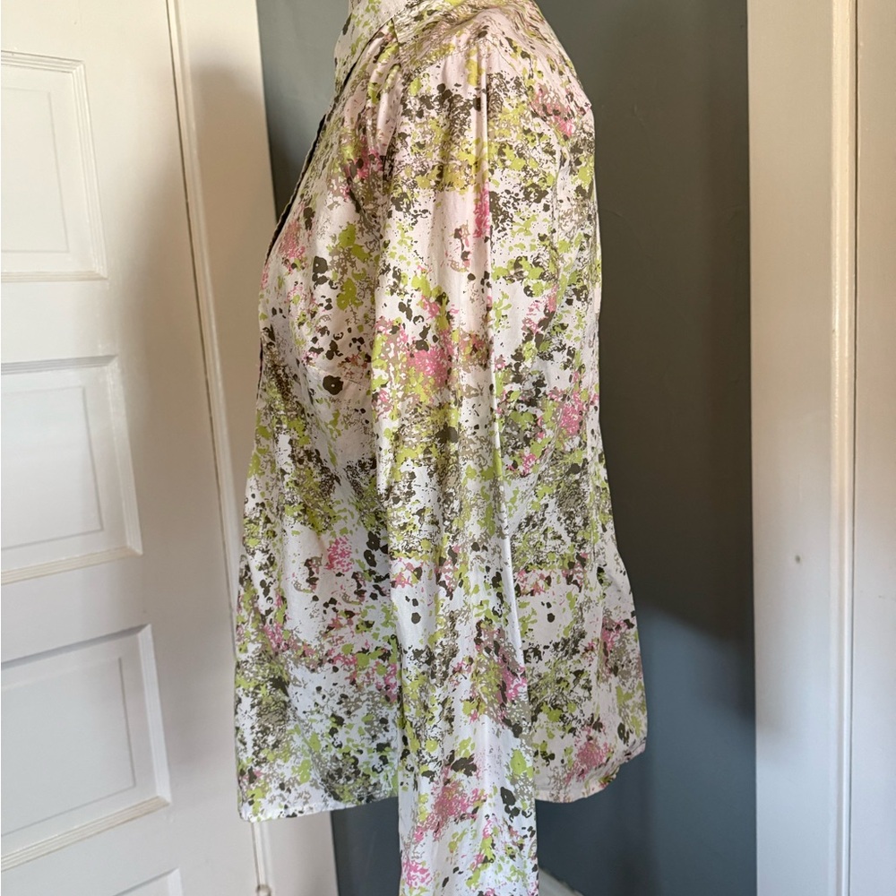 Cute Eddie Bauer blouse - Picture 5 of 7